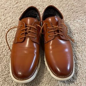 Like new Bruno Marc dress shoes
